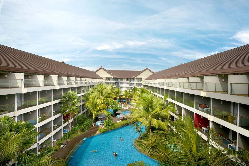 Ramada Encore By Wyndham Bali Seminyak Exterior photo